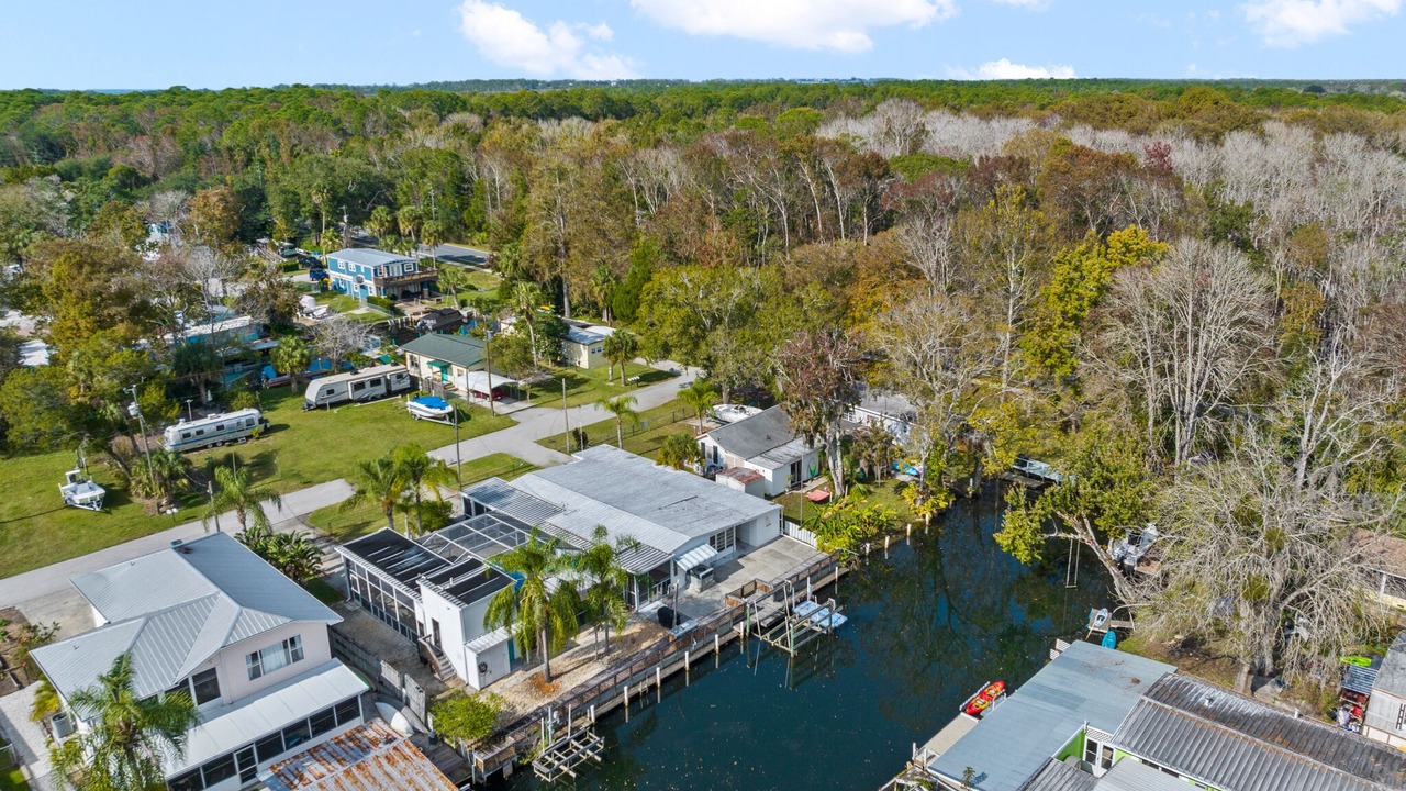 Photo of Outdoor in Weeki Wachee Gardens