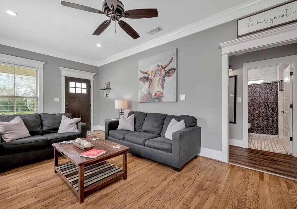 Photo of Livingroom in Nacogdoches