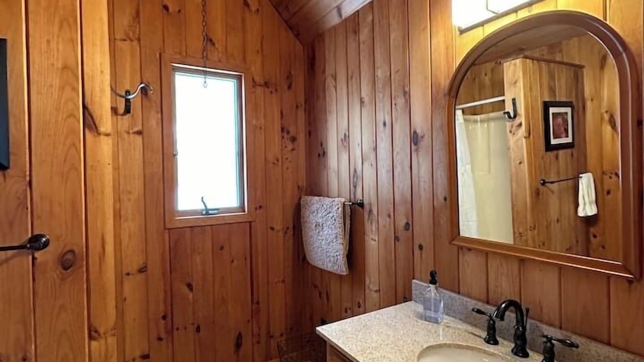 Photo of Bathroom in Naples