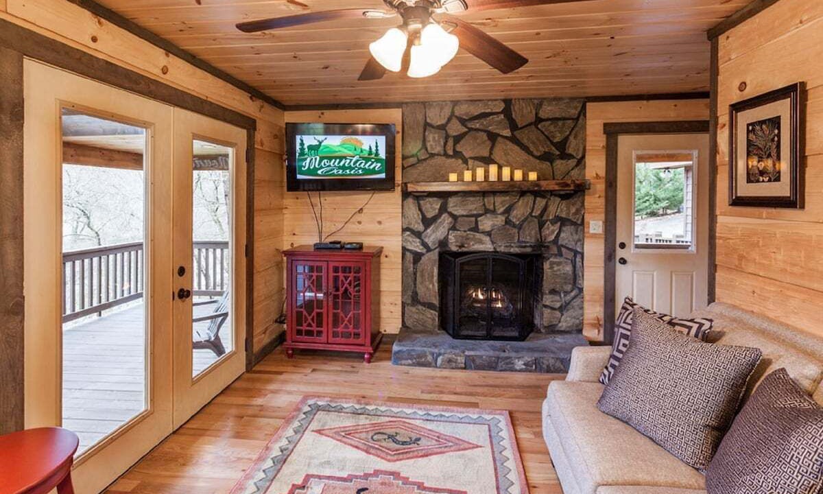 Photo of Livingroom in Ellijay