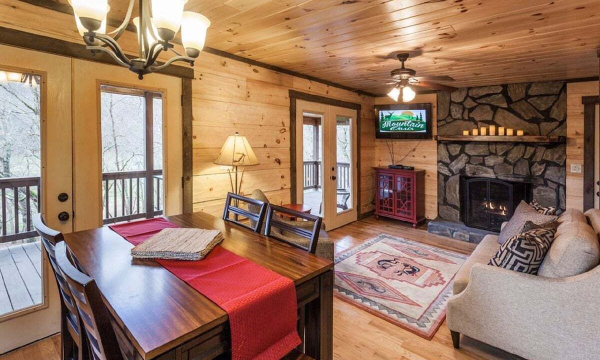 Photo of Livingroom in Ellijay