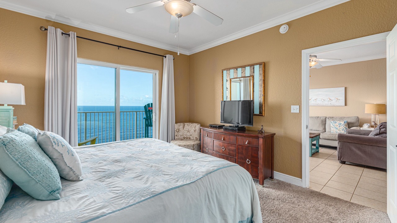 Photo of Bedroom in Gulf Shores