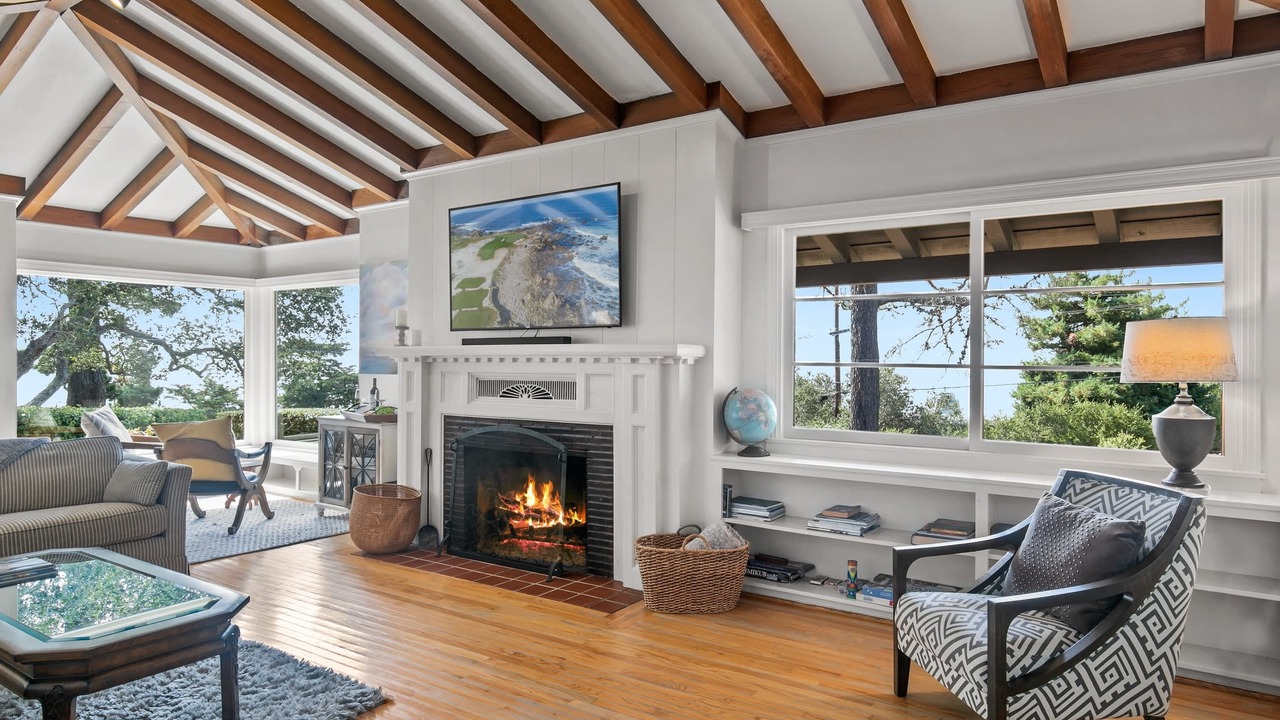 Photo of Livingroom in Northeast Carmel
