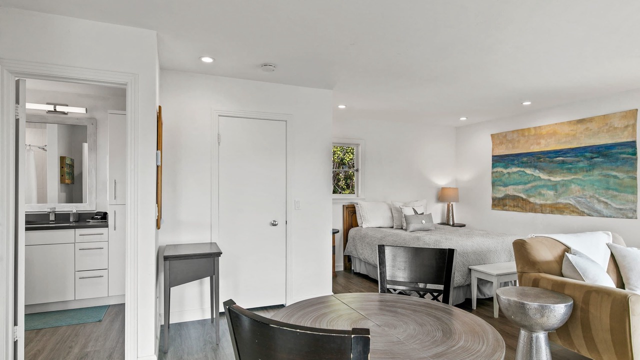 Photo of Bedroom in Northeast Carmel