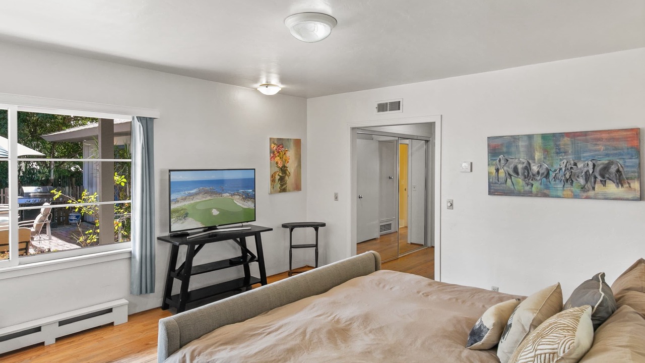 Photo of Bedroom in Northeast Carmel