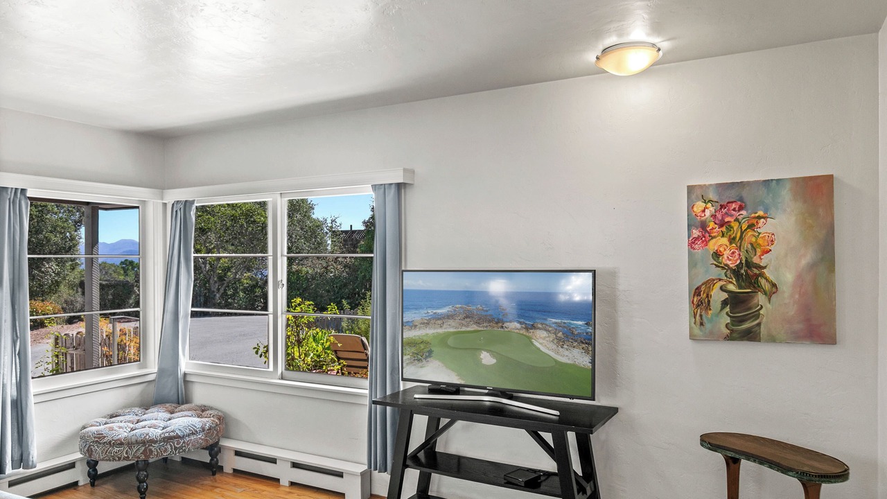 Photo of Livingroom in Northeast Carmel