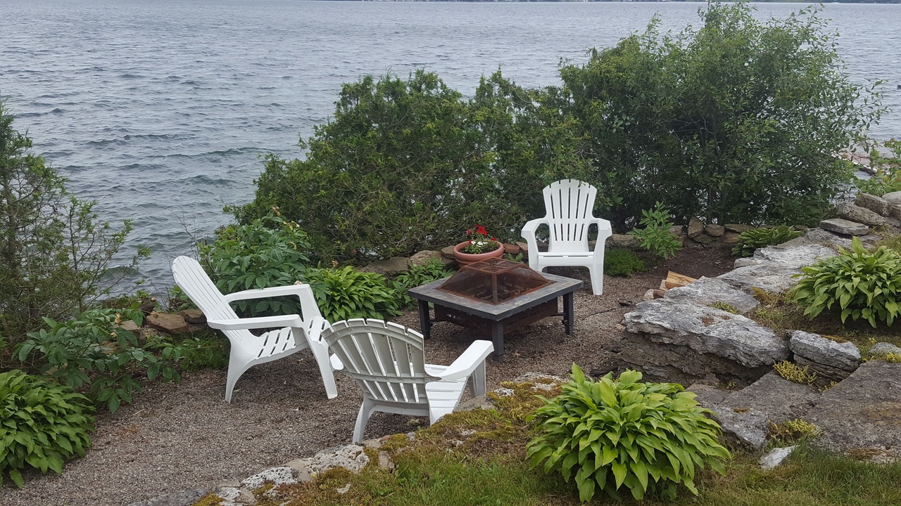 Photo of Others in De Peyster