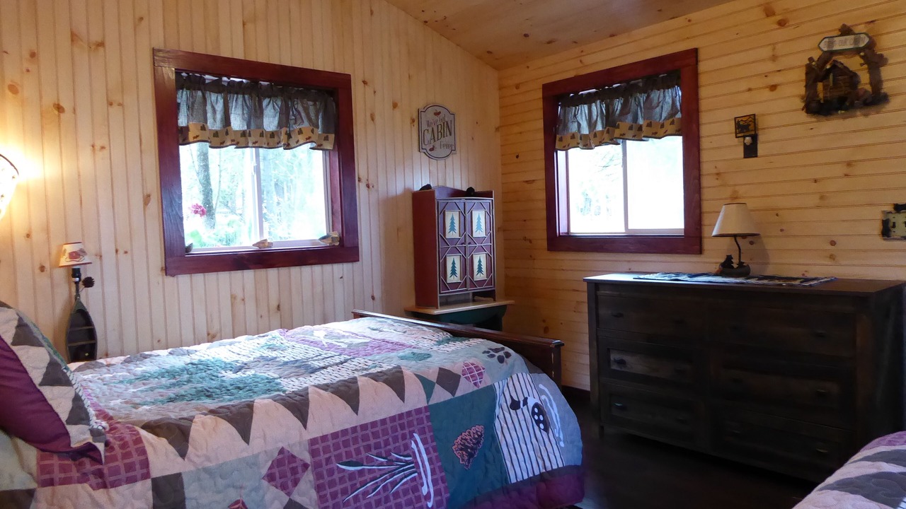 Photo of Others in De Peyster