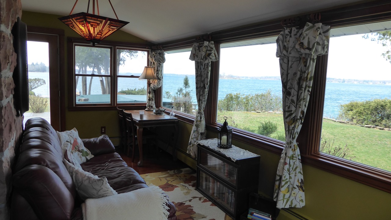 Photo of Others in De Peyster