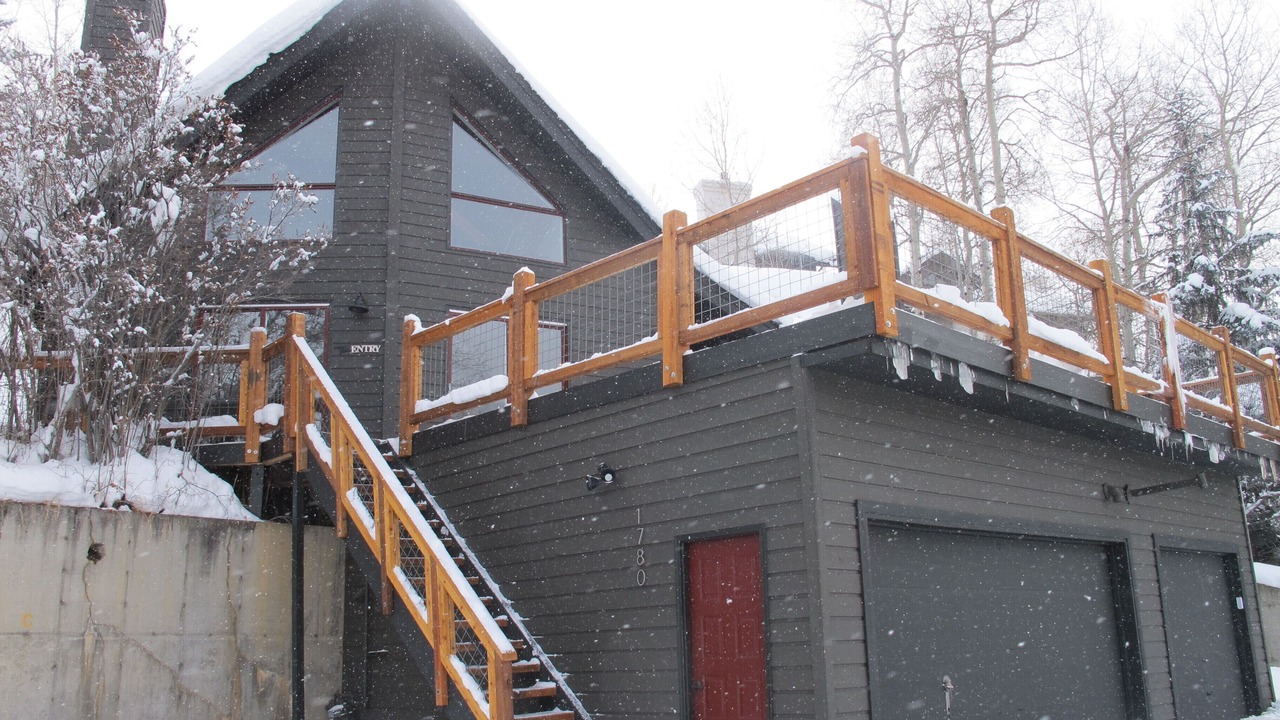 Photo of Outdoor in Highland Meadows