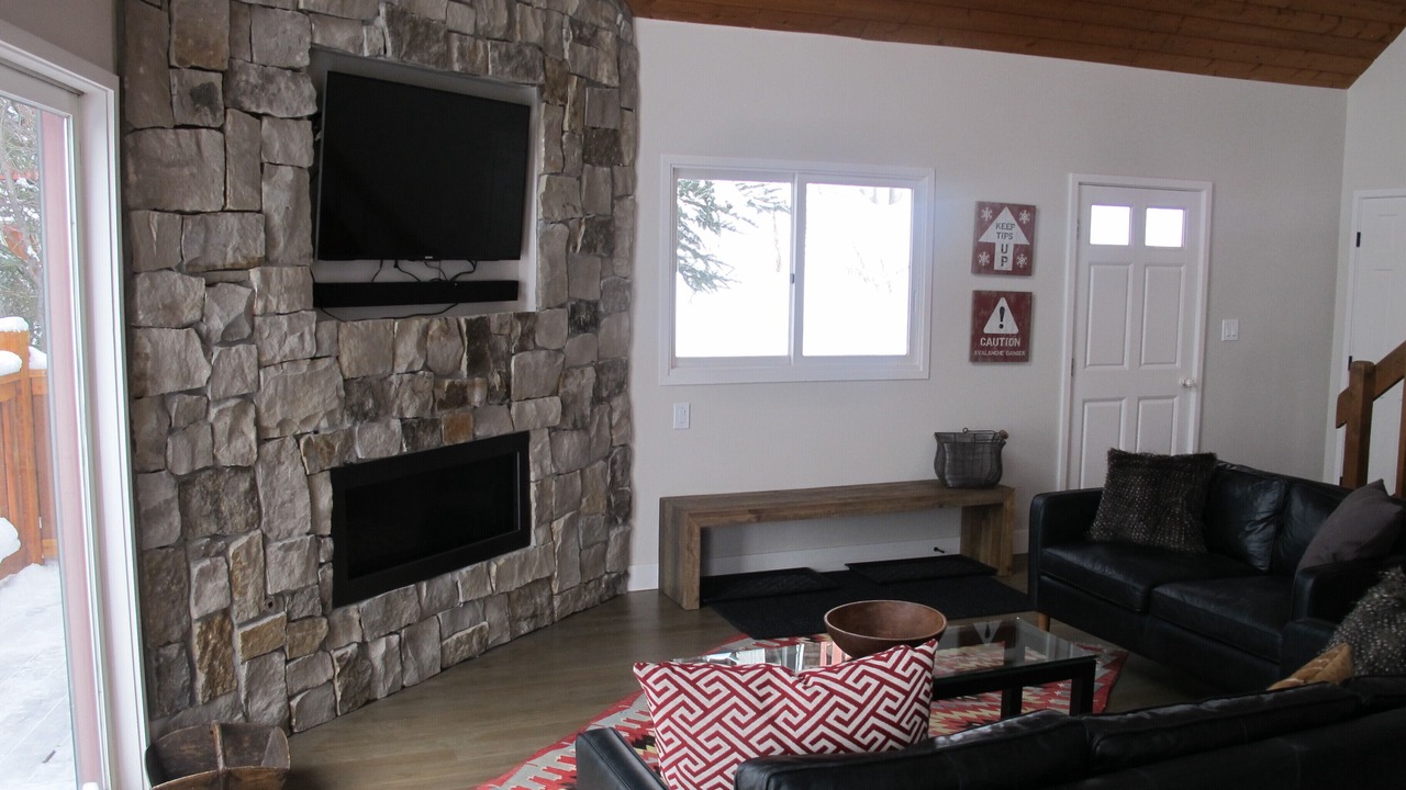 Photo of Livingroom in Highland Meadows