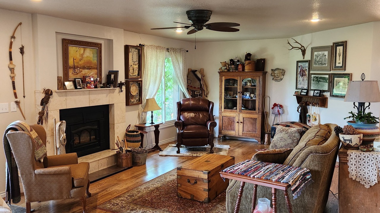 Photo of Livingroom in West Colorado Springs