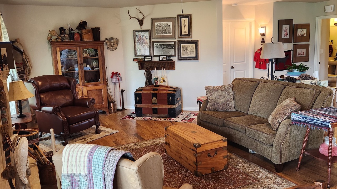 Photo of Livingroom in West Colorado Springs