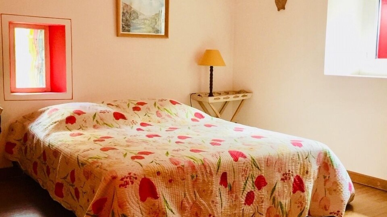 Photo of Bedroom in Peyrolles