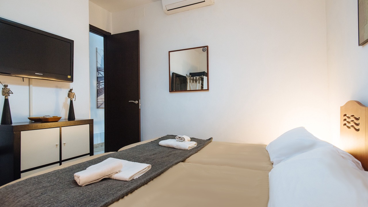 Photo of Bedroom in Alameda