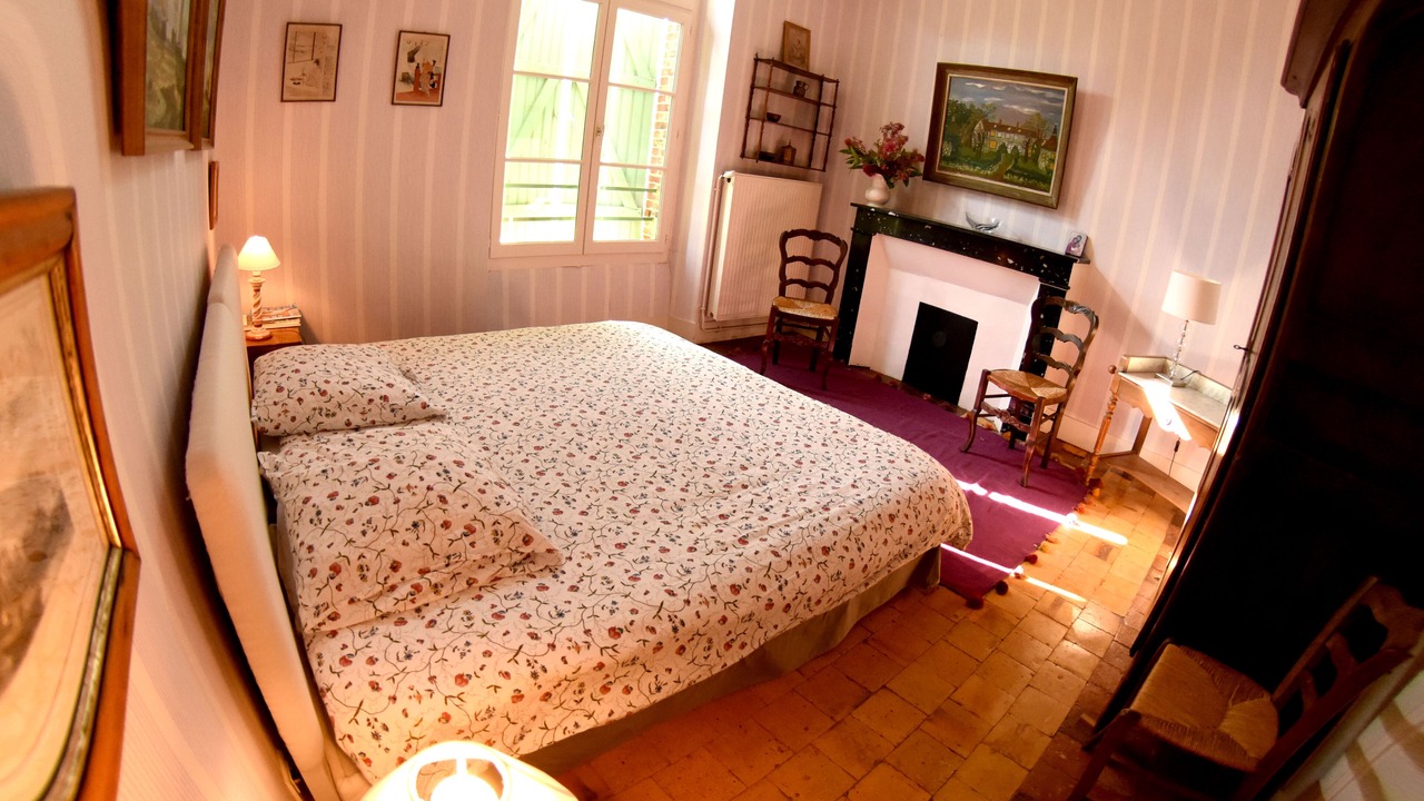 Photo of Bedroom in Le Plessis-Dorin