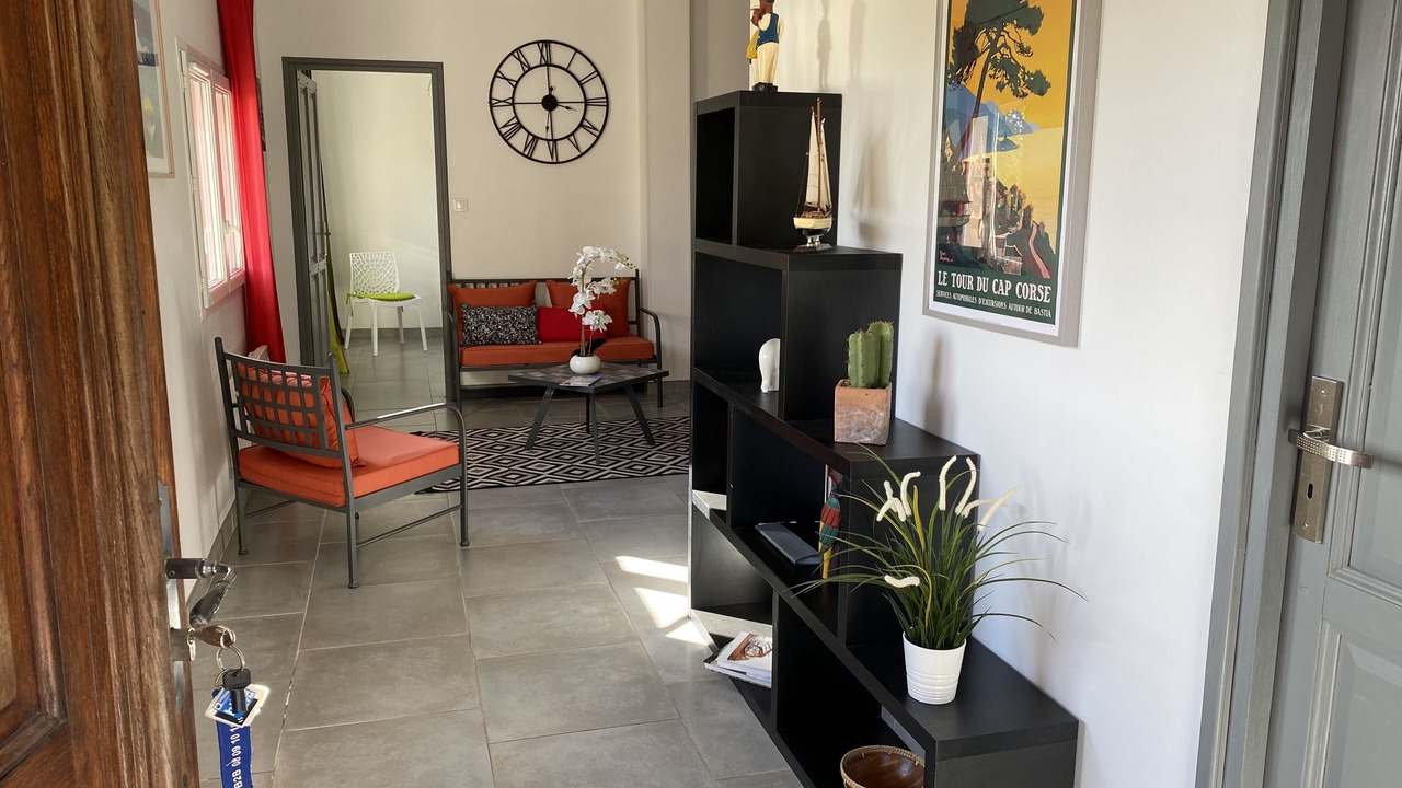 Photo of Others in Cardo