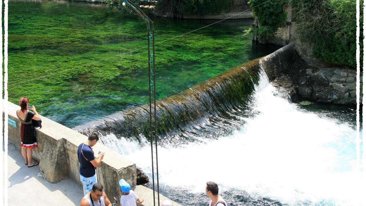 Photo of Others in Sablet