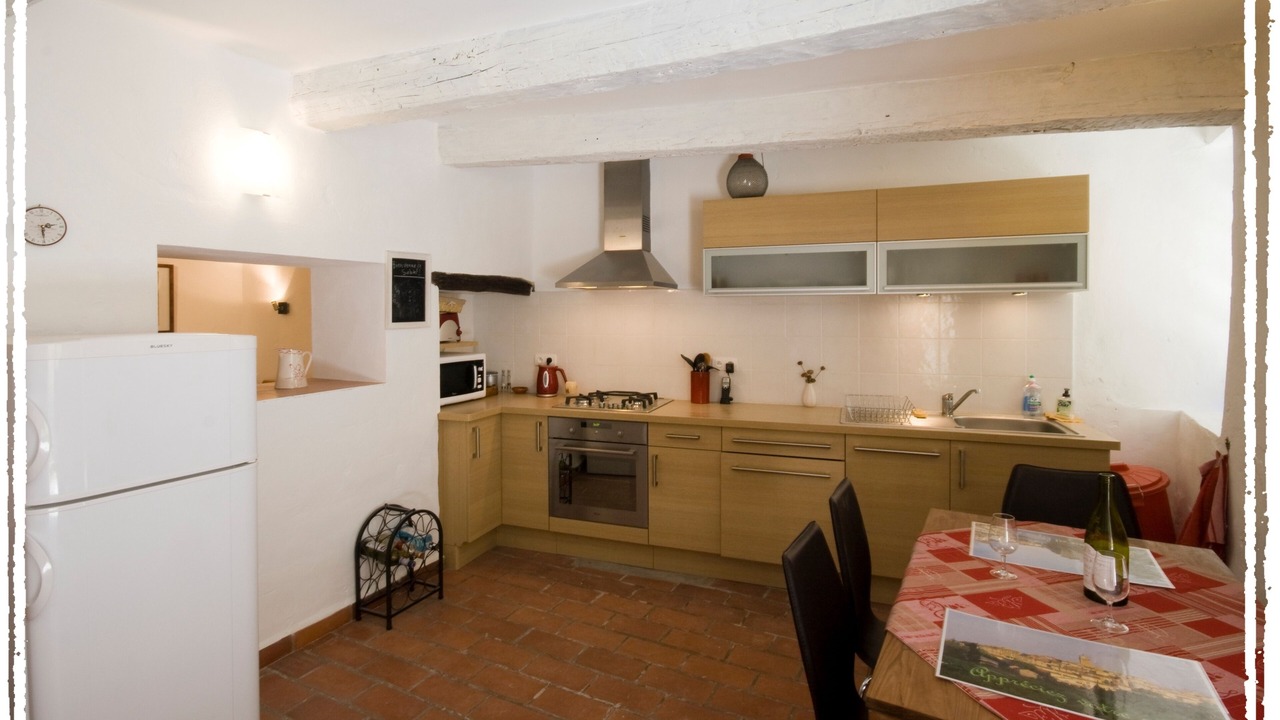 Photo of Others in Sablet