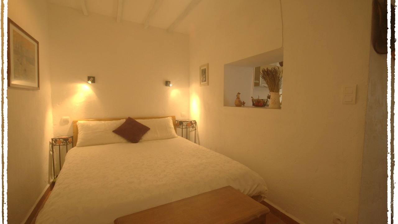 Photo of Others in Sablet