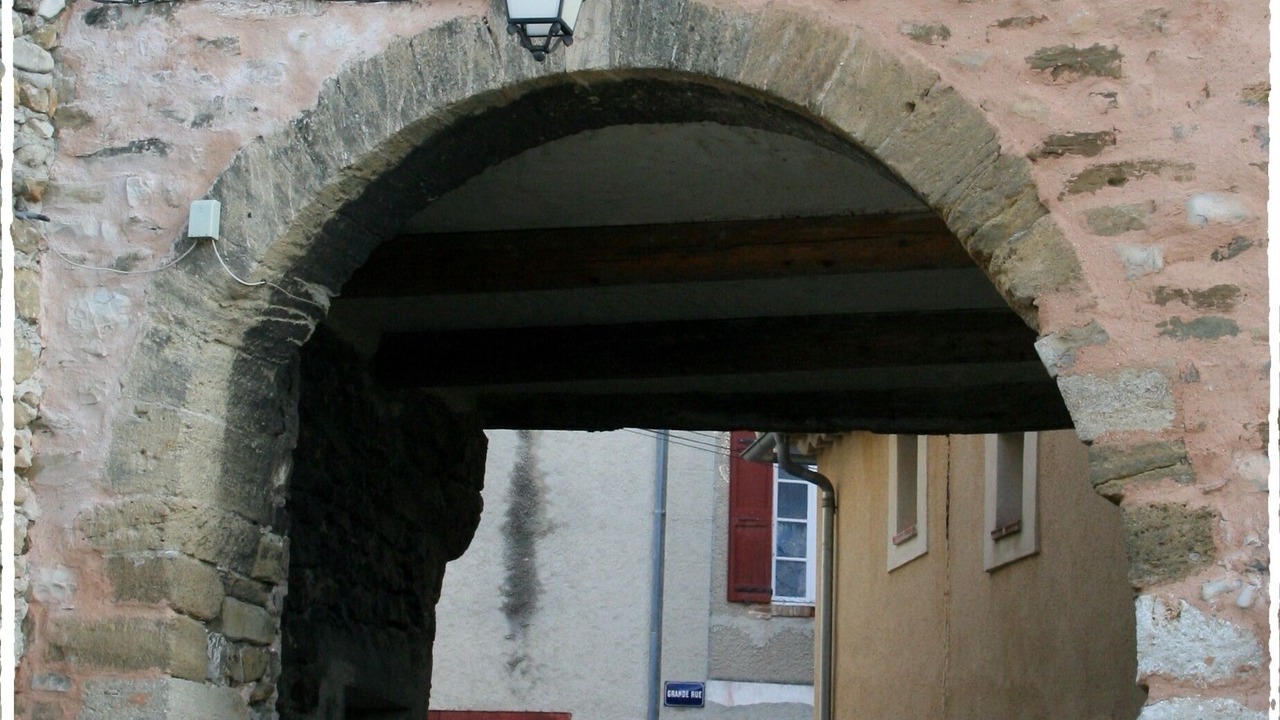 Photo of Others in Sablet