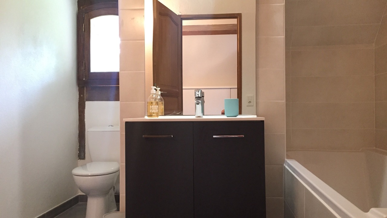 Photo of Bathroom in Beuzeville