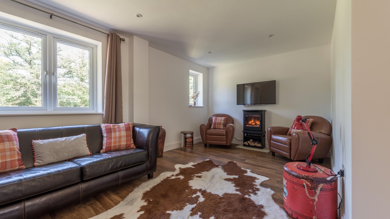 Photo of Livingroom in Crookham Village