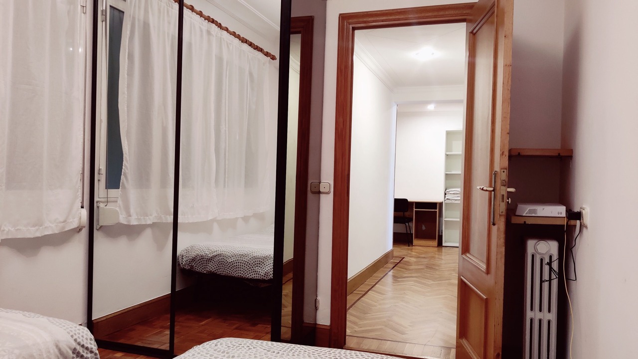 Photo of Bedroom in Gros