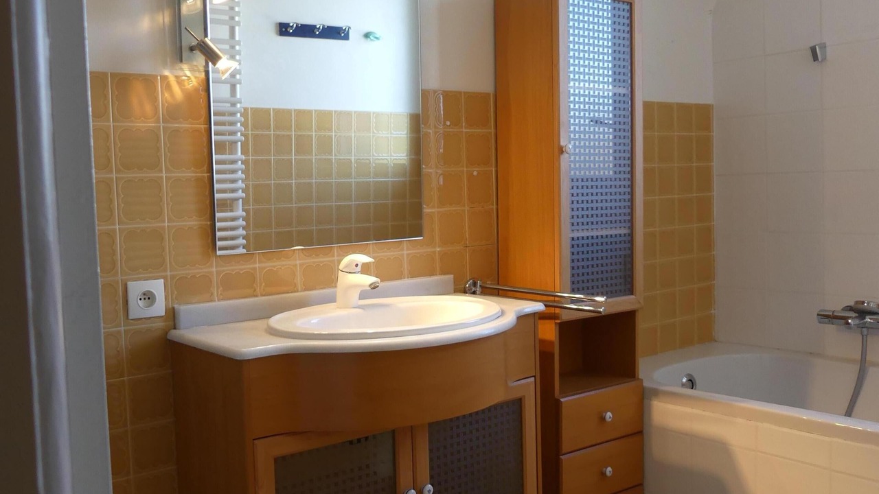 Photo of Bathroom in Carolles