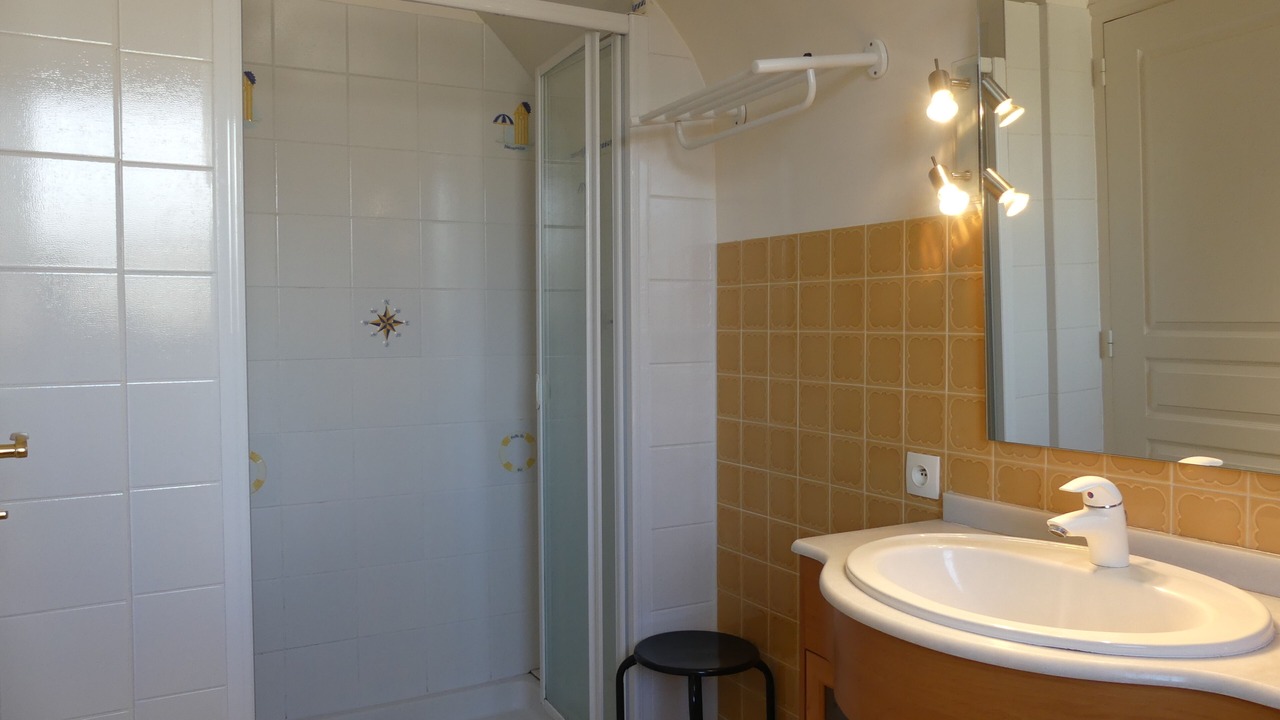 Photo of Bathroom in Carolles