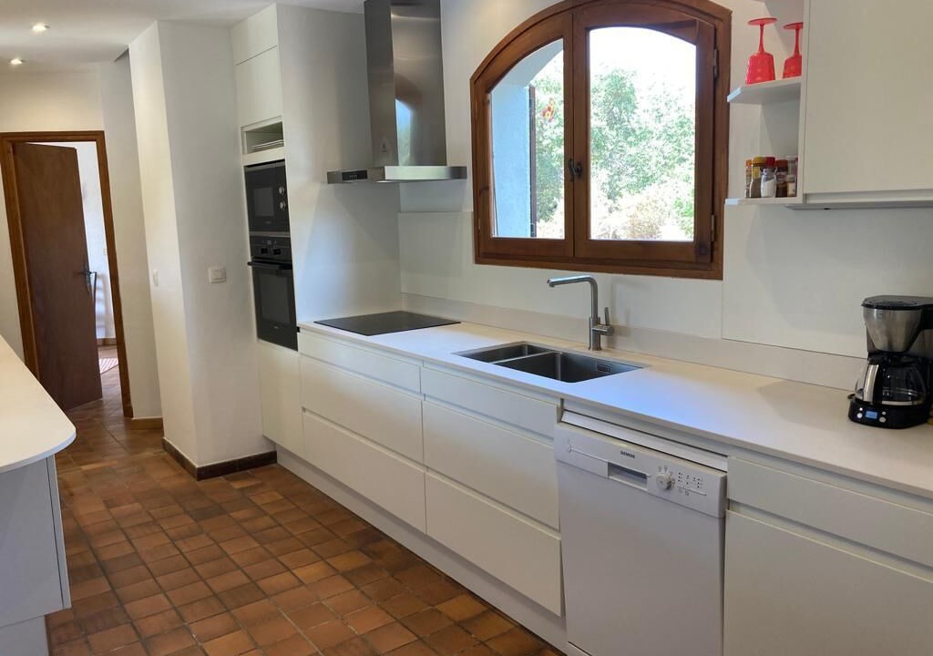 Photo of Kitchen in Montesquieu-des-Alberes