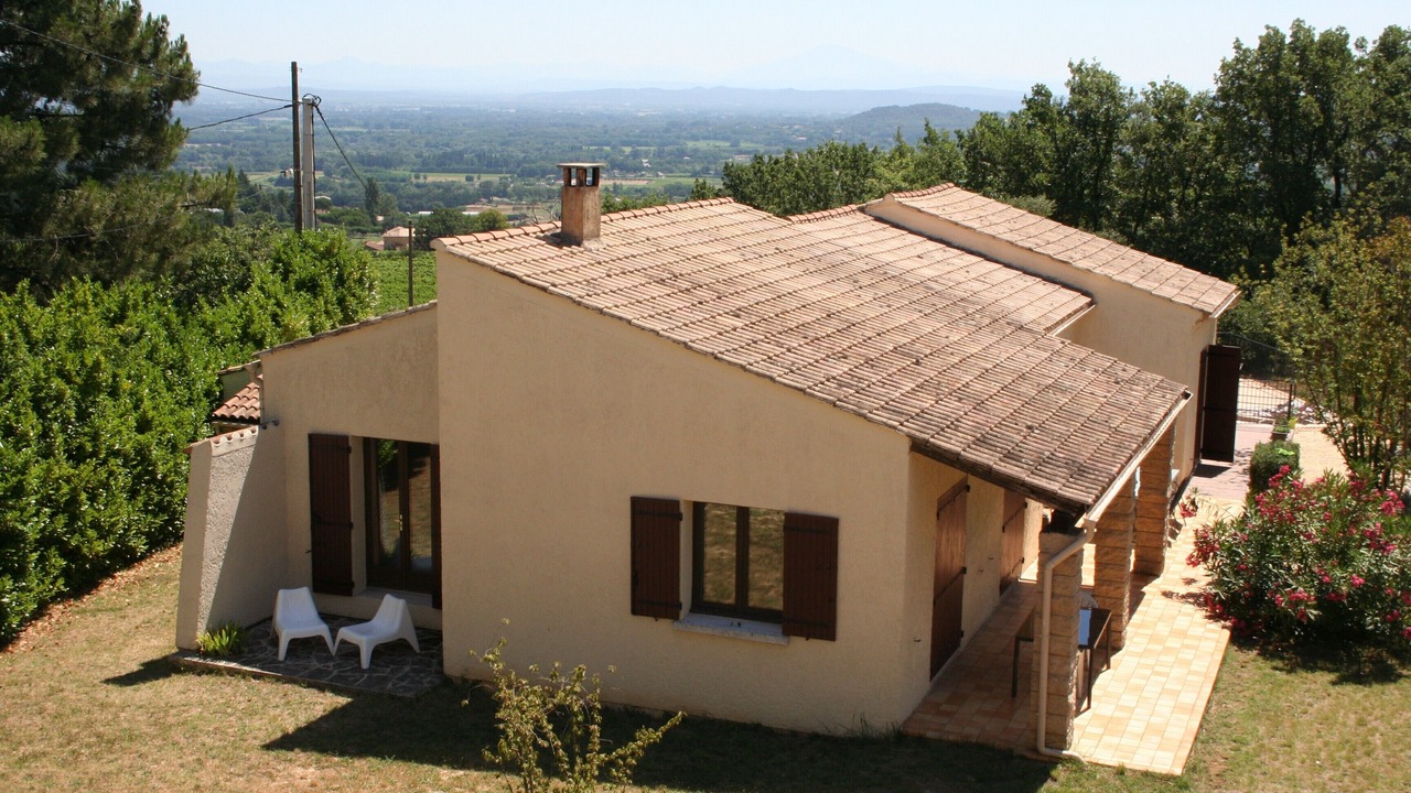 Photo of Outdoor in Saint-Julien-de-Peyrolas