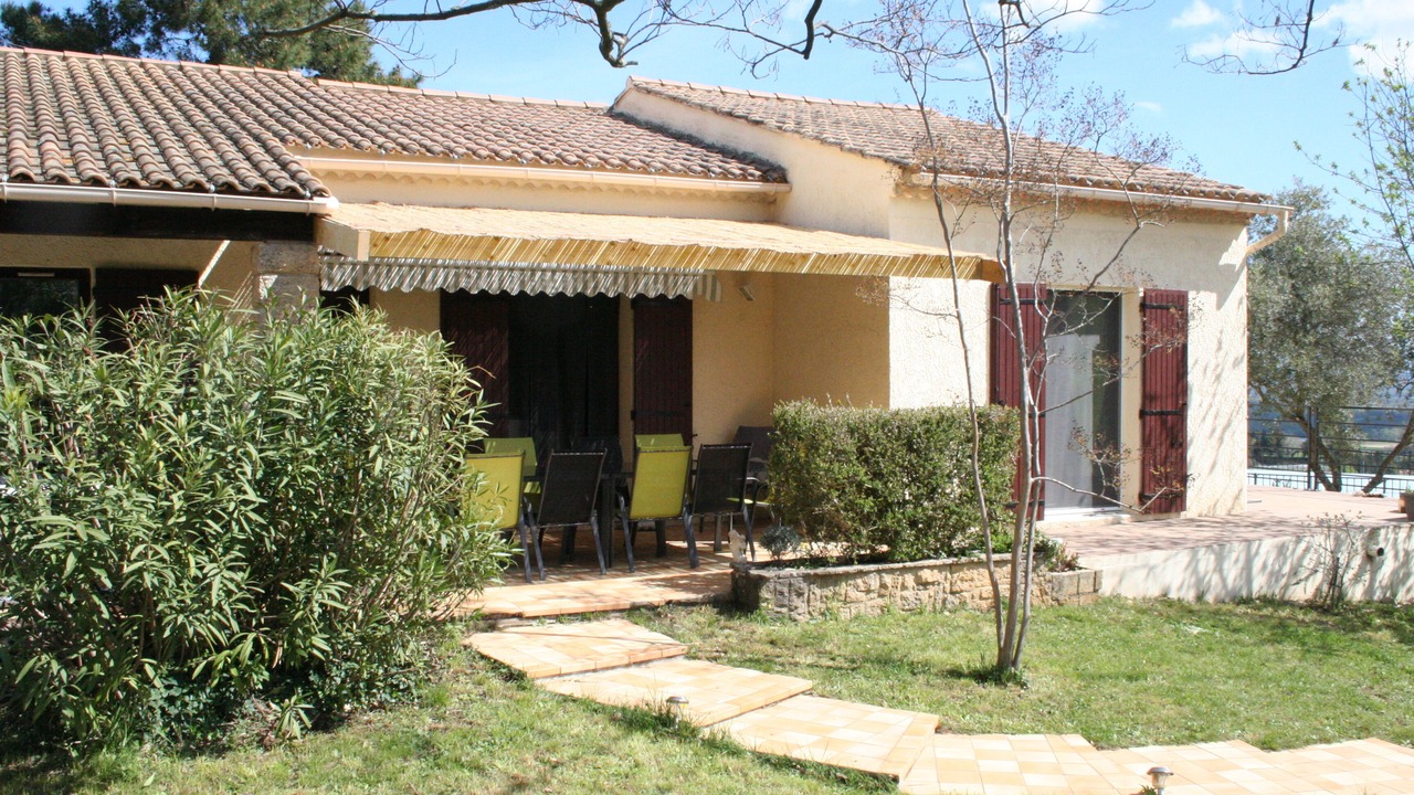 Photo of Patio Balcony in Saint-Julien-de-Peyrolas