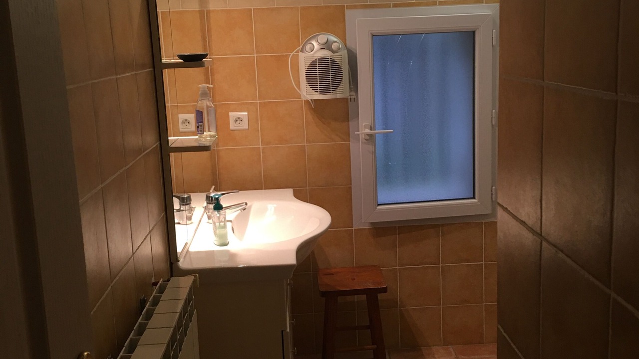 Photo of Bathroom in La Roque-d'Antheron