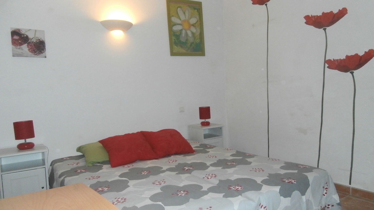 Photo of Bedroom in La Roque-d'Antheron