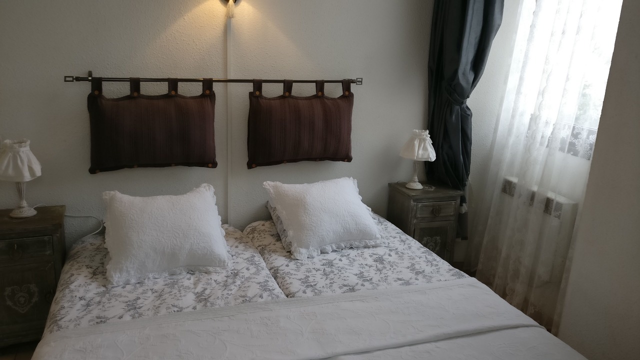 Photo of Bedroom in Opera