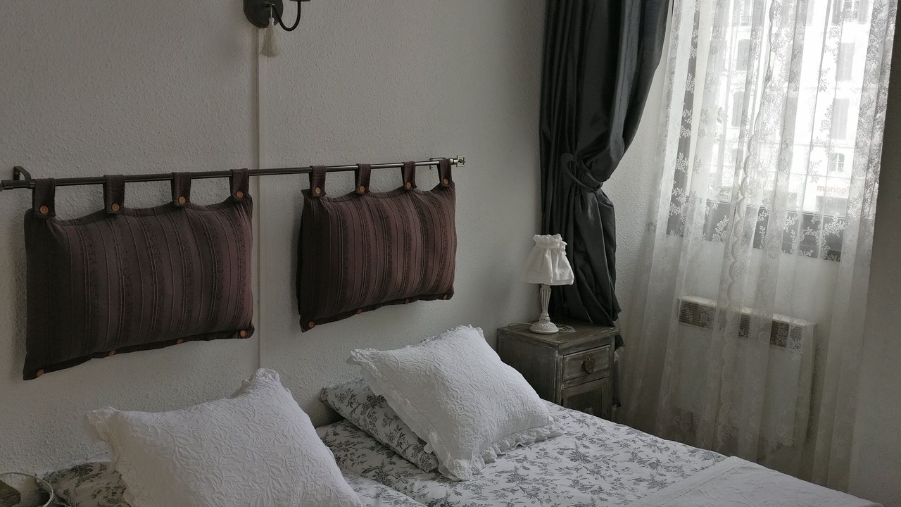 Photo of Bedroom in Opera