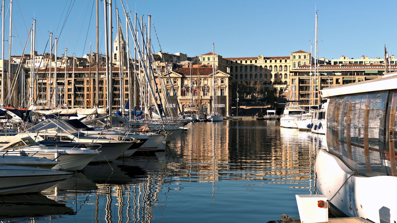 Photo of Others in Opera