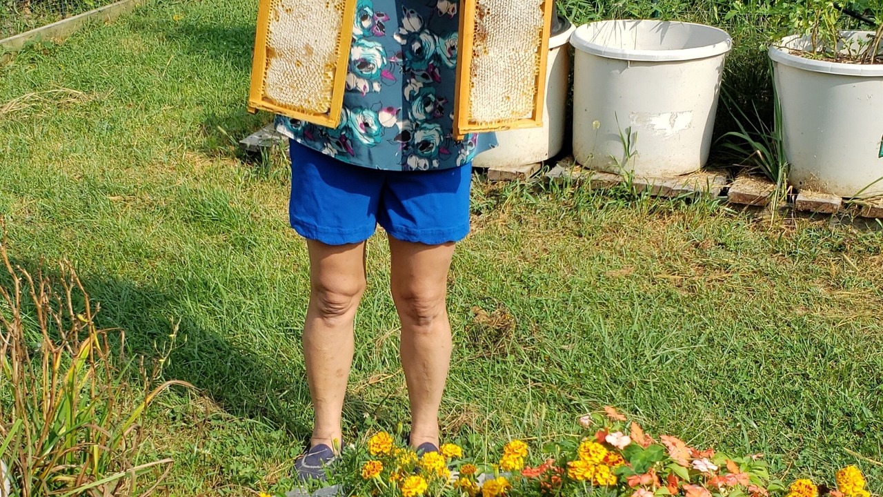 Photo of Others in Bourbon