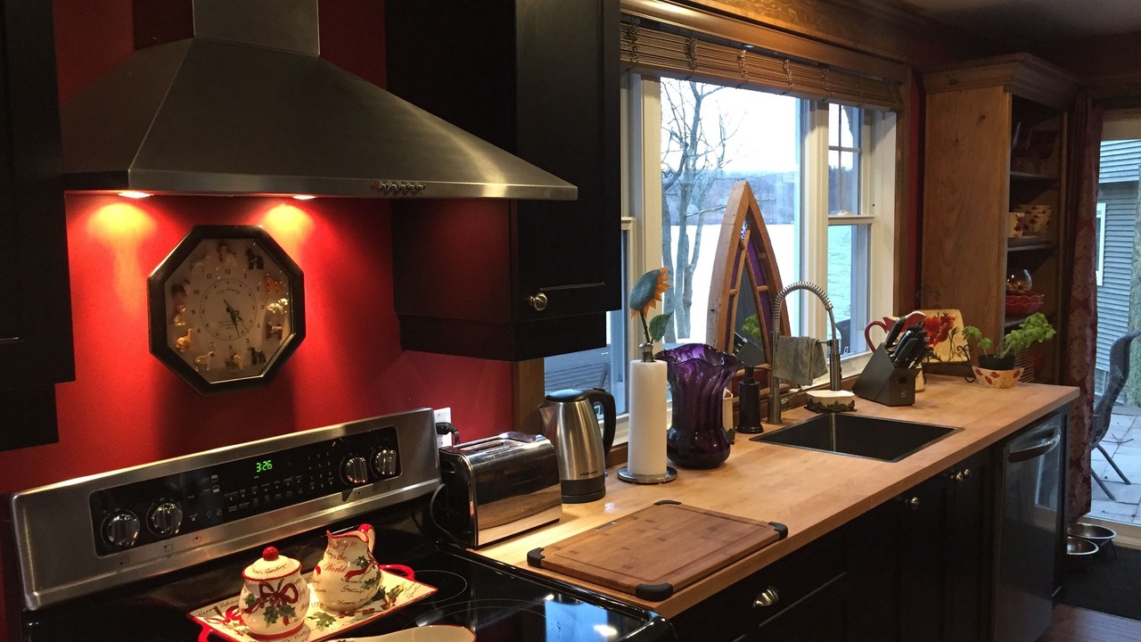 Photo of Kitchen in Lac-Brome