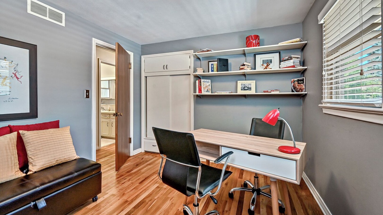 Photo of Livingroom in Winstead Park