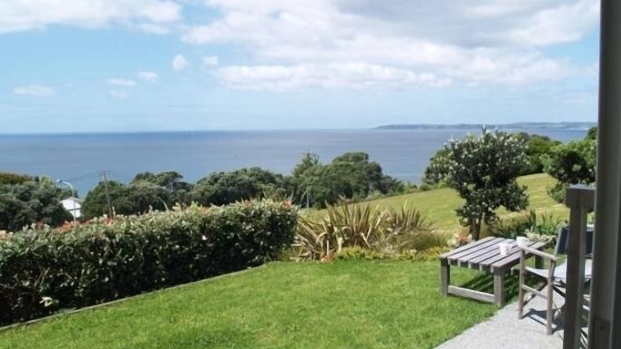 Photo of Others in Leigh