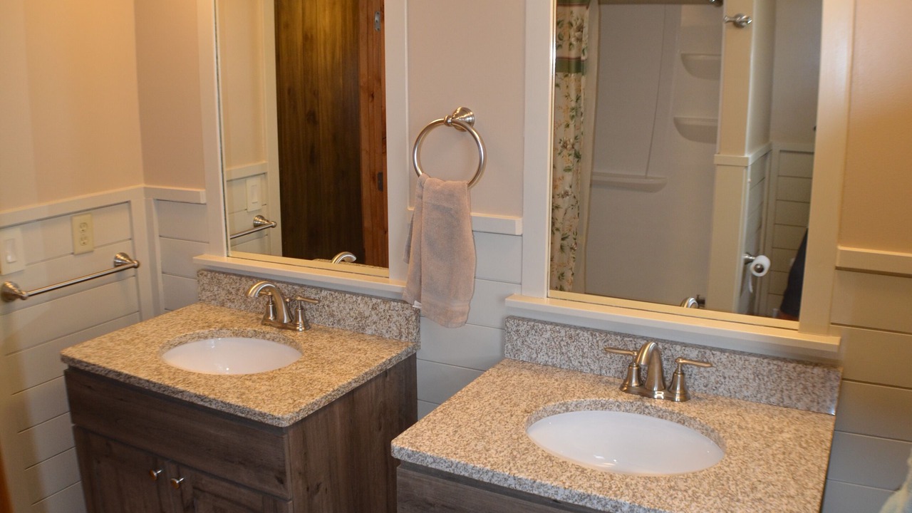 Photo of Bathroom in Cheboygan