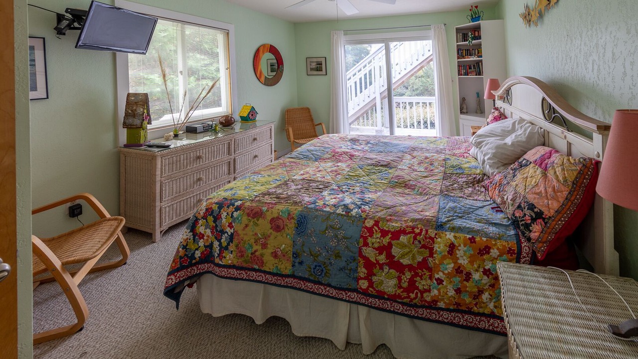 Photo of Bedroom in Southern Shores