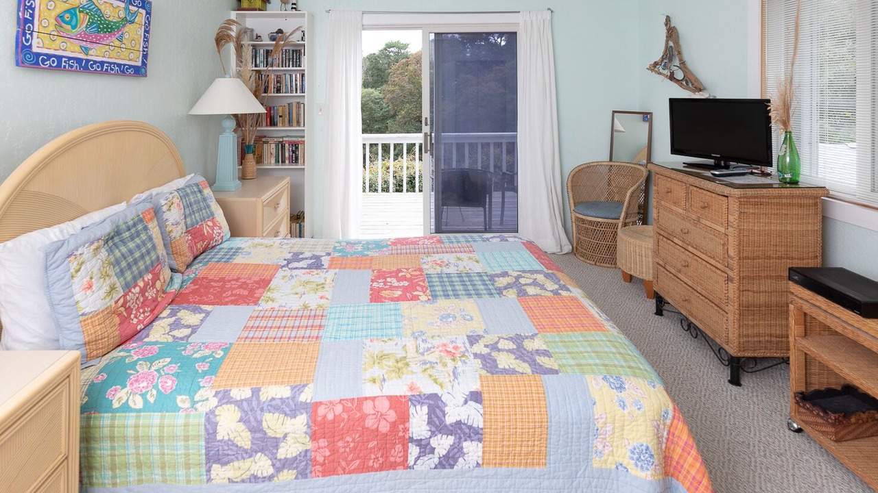 Photo of Bedroom in Southern Shores