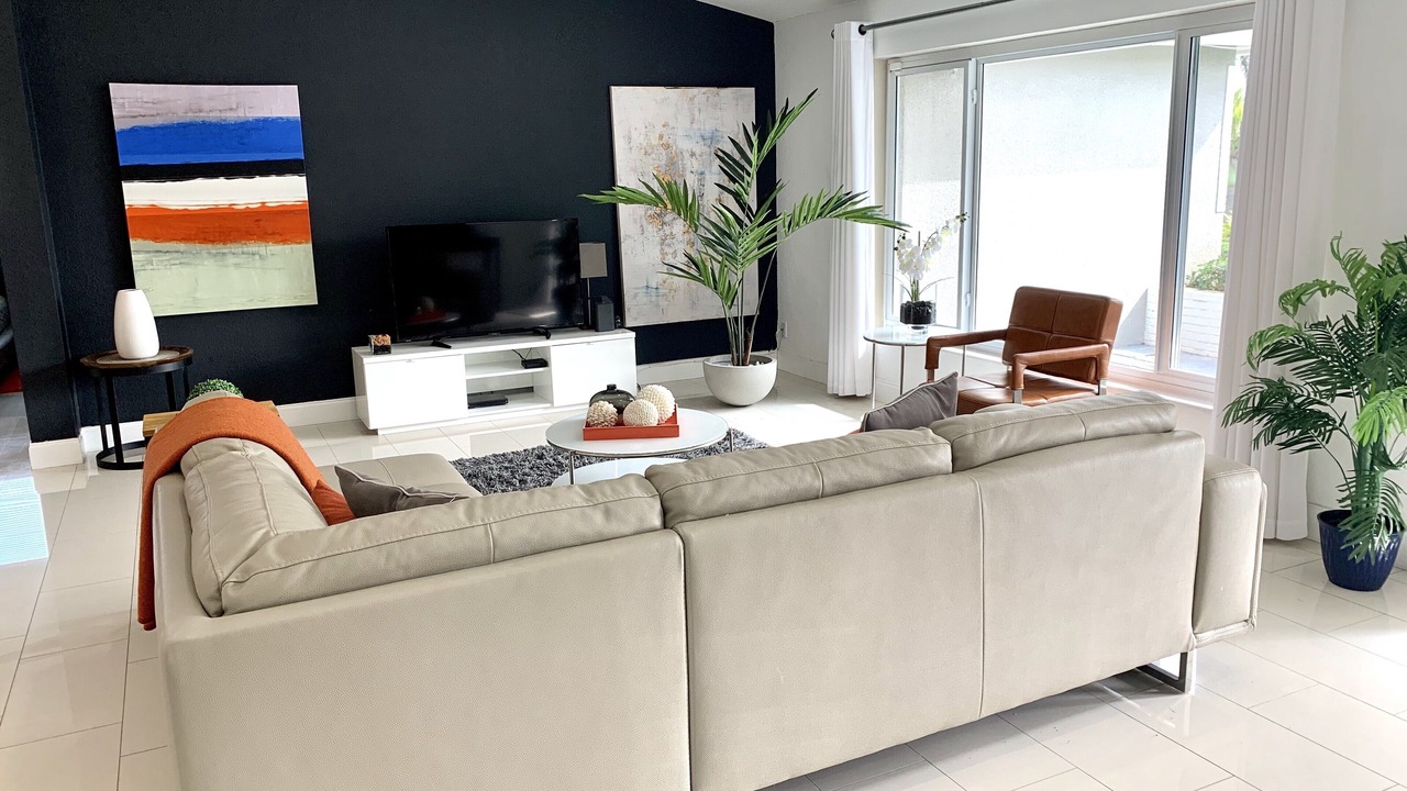 Photo of Livingroom in Coral Heights