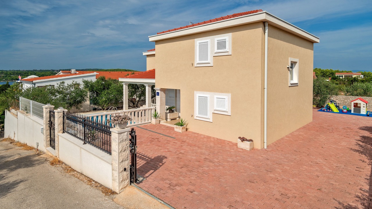 Photo of Outdoor in Necujam