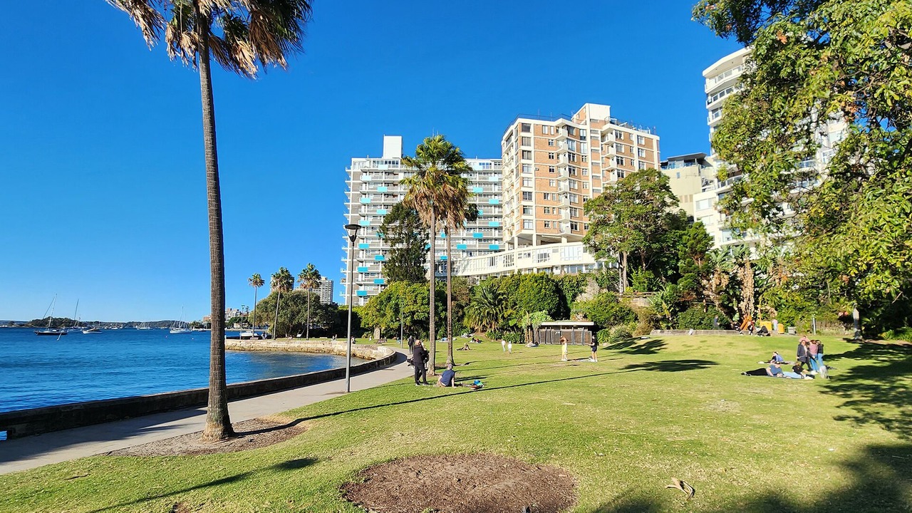 Photo of Others in Elizabeth Bay