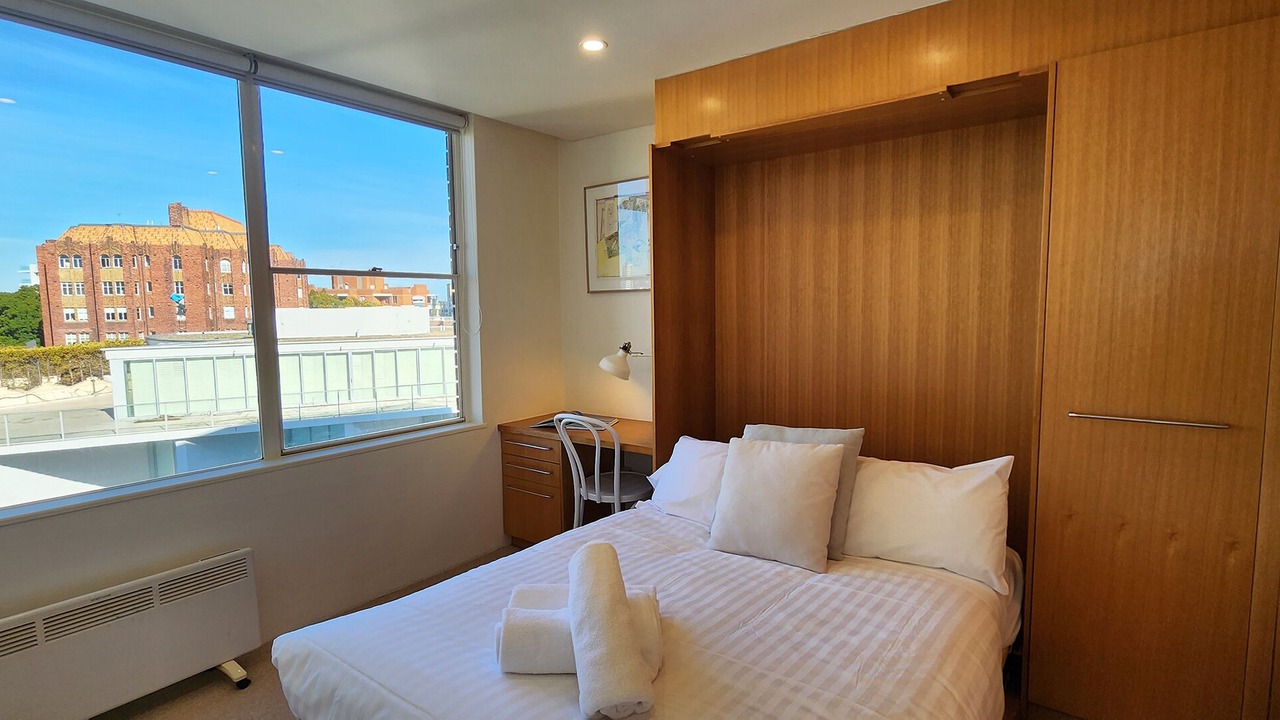 Photo of Others in Elizabeth Bay