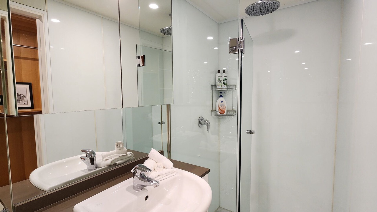 Photo of Bathroom in Elizabeth Bay